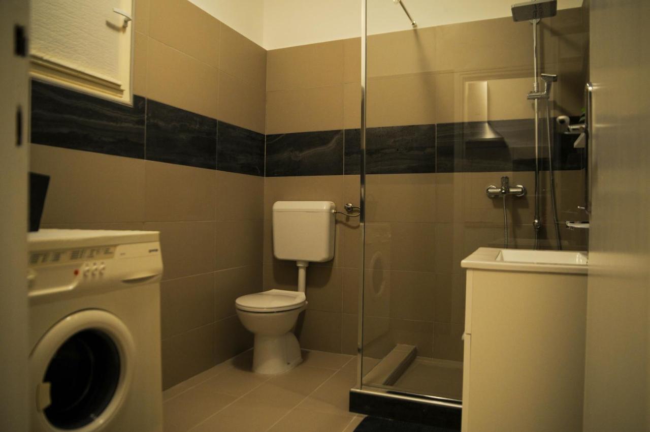 Apartman Gulliver In The Center, 10 Meters From The Sea With Private Parking In Natural Shade Rabac Zewnętrze zdjęcie